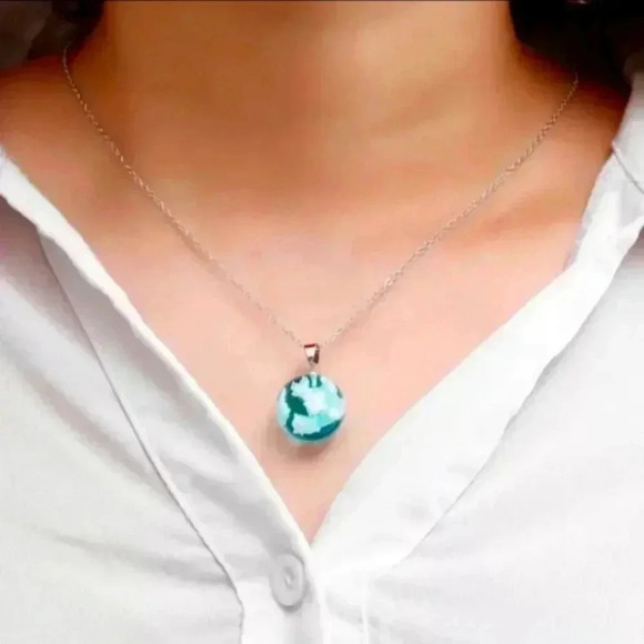 Blue Sky White Cloud Necklace Transparent Ball Shape Resin Pendant Necklace..NWT - Picture 5 of 5